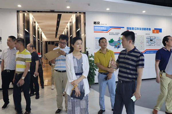 橫崗街道工商聯(lián)（商會(huì)）領(lǐng)導(dǎo)、企業(yè)家蒞臨康利城考察