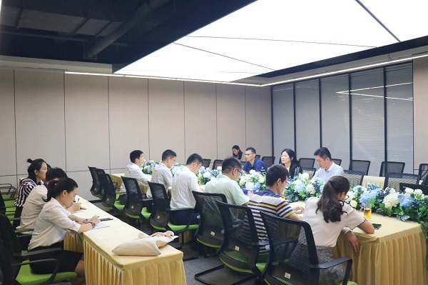 南灣街道黨工委書記劉淵率隊蒞臨康利城調(diào)研